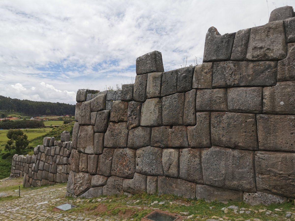 Sacsayhuamán