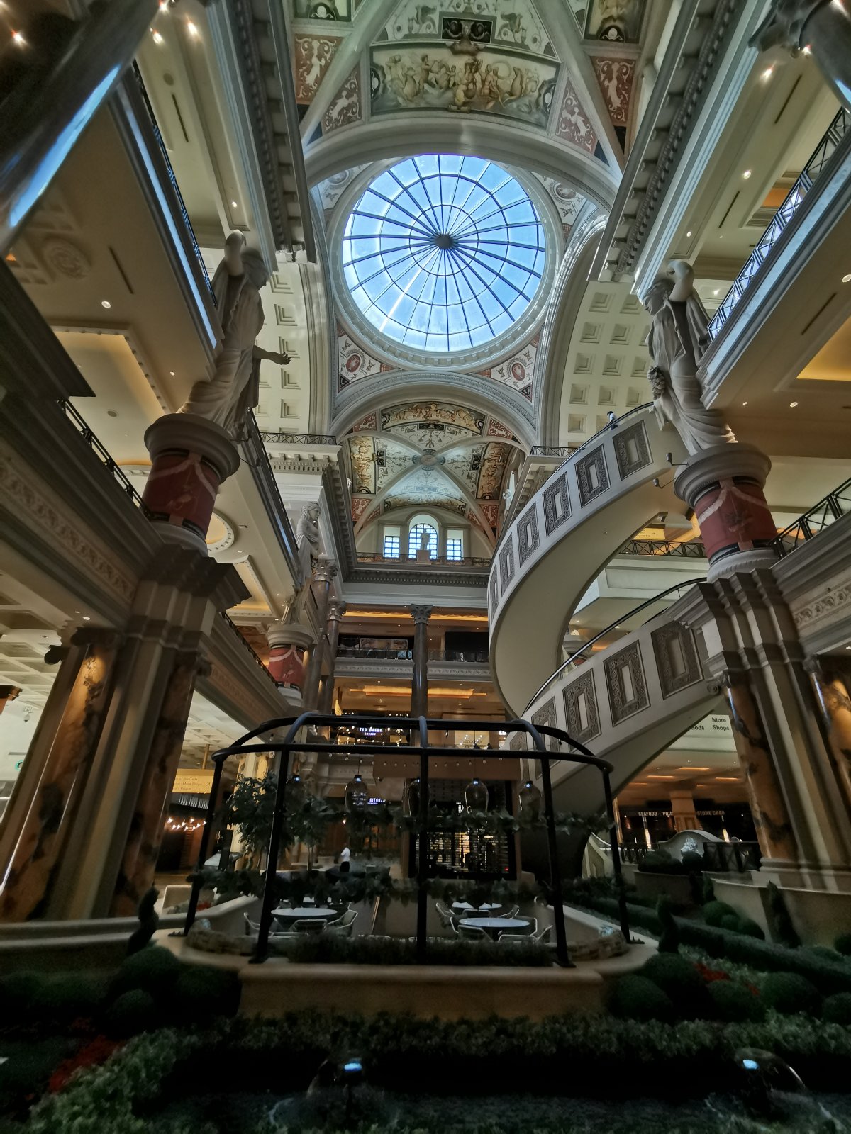 Forum Shops